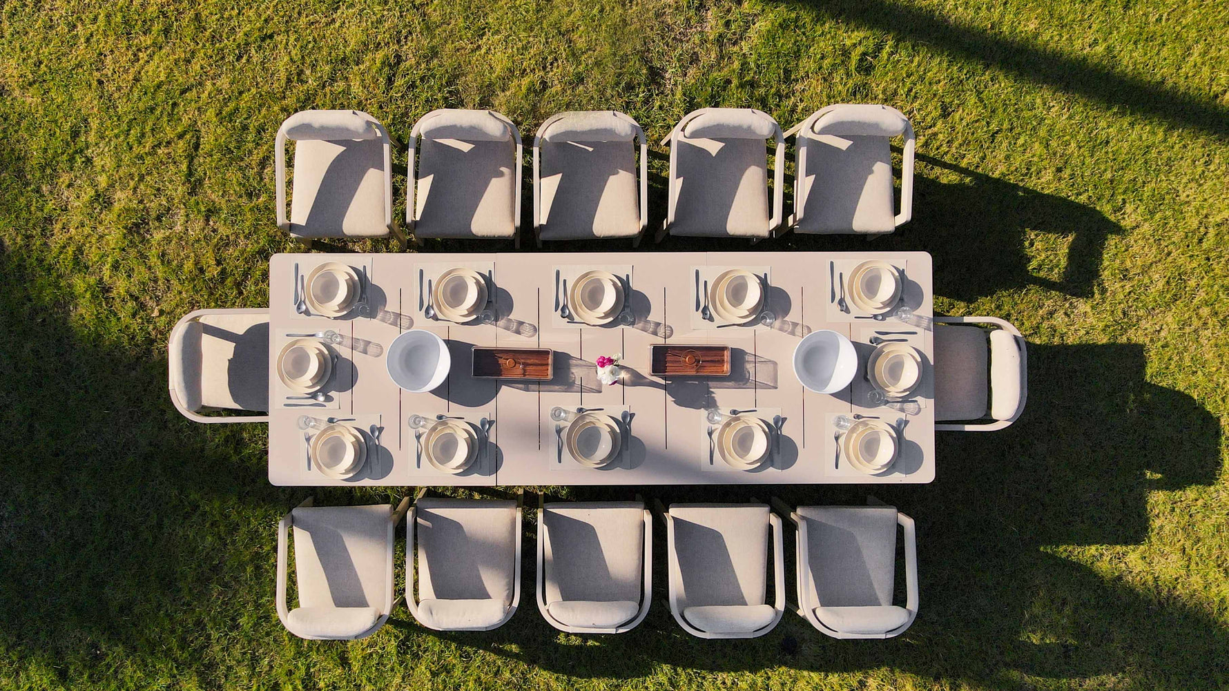 LIMBOURG BEIGE VERSATILE DINING SET L-215CM (EXPANDABLE TO 315CM) - طقم طاولة طعام - بيج