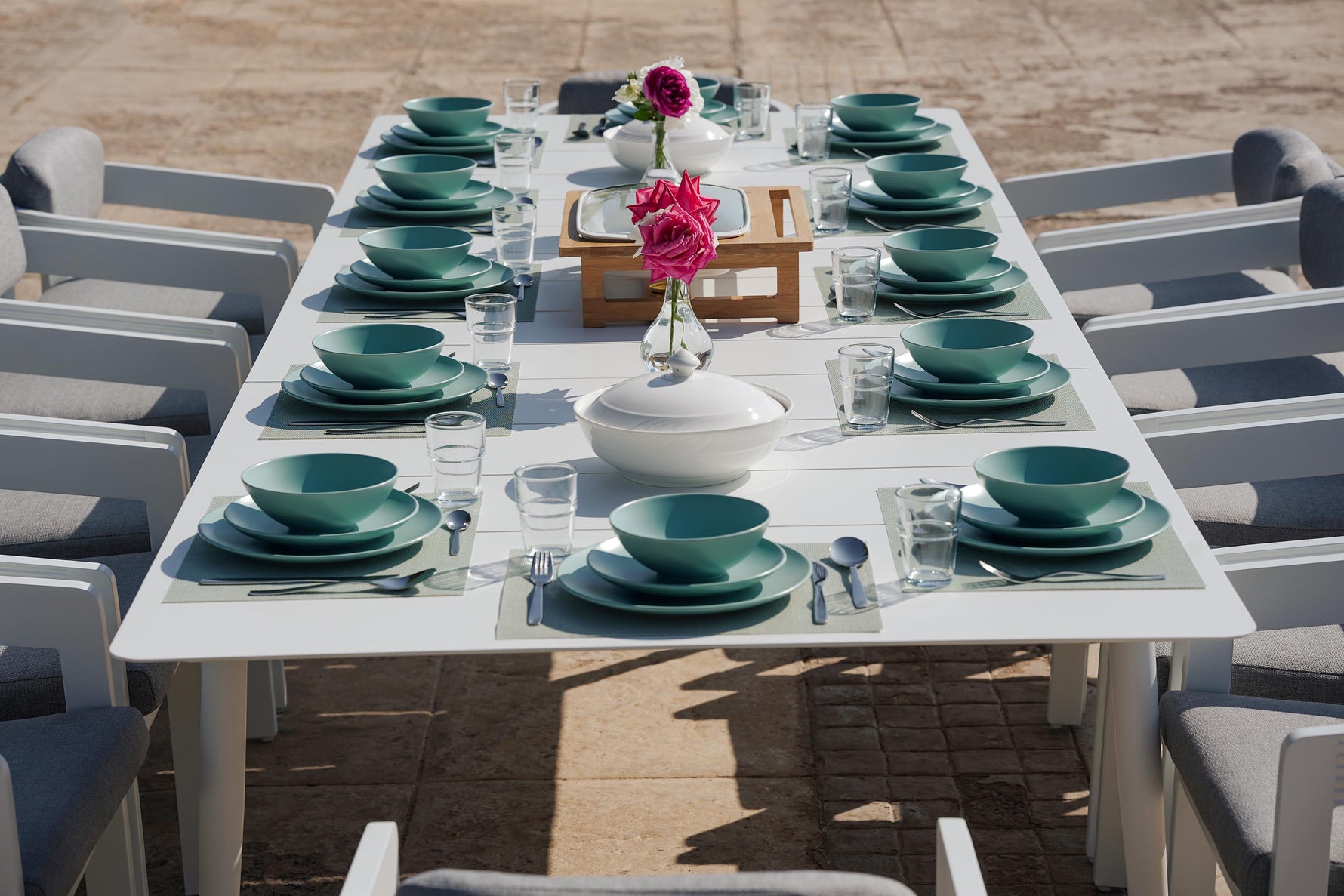 LIMBOURG WHITE VERSATILE DINING SET L-215CM (EXPANDABLE TO 315CM) - طقم طاولة طعام - أبيض