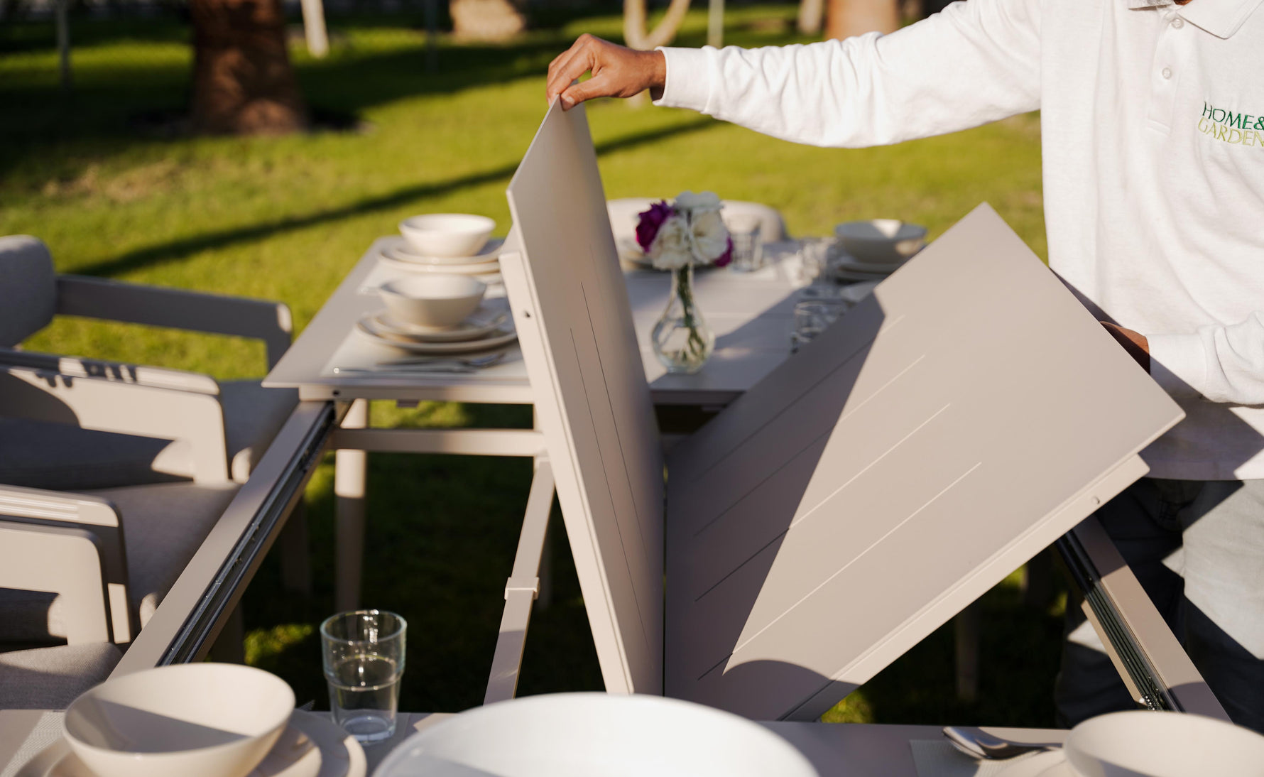 LIMBOURG BEIGE VERSATILE DINING SET L-215CM (EXPANDABLE TO 315CM) - طقم طاولة طعام - بيج