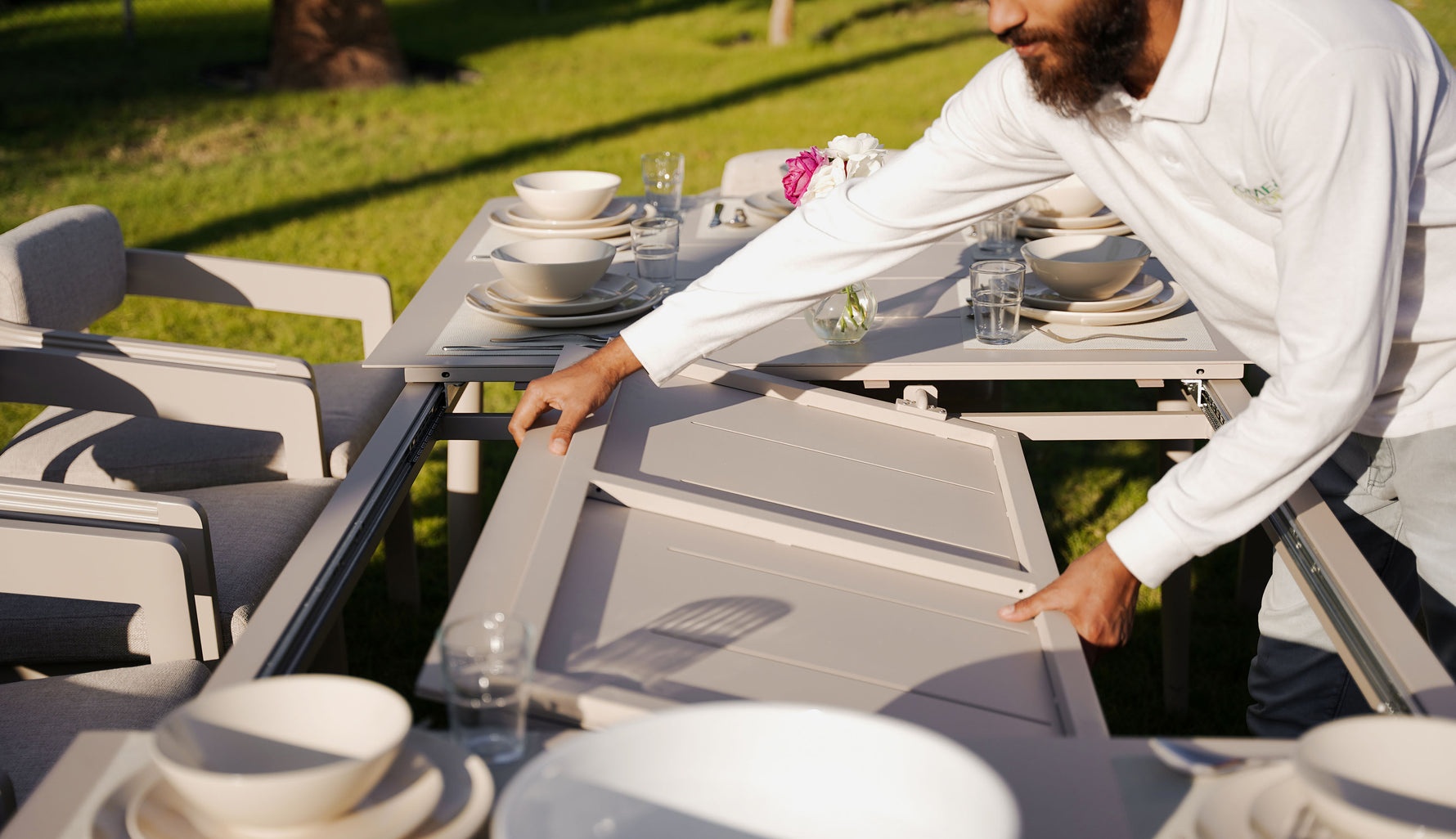 LIMBOURG BEIGE VERSATILE DINING SET L-215CM (EXPANDABLE TO 315CM) - طقم طاولة طعام - بيج