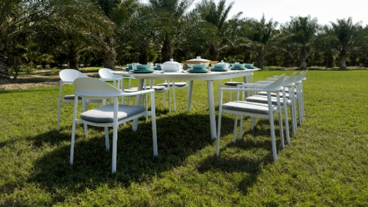 OUDENBURG WHITE VERSATILE DINING SET L-230CM (EXPANDABLE TO 300 CM) - طقم طاولة طعام - أبيض