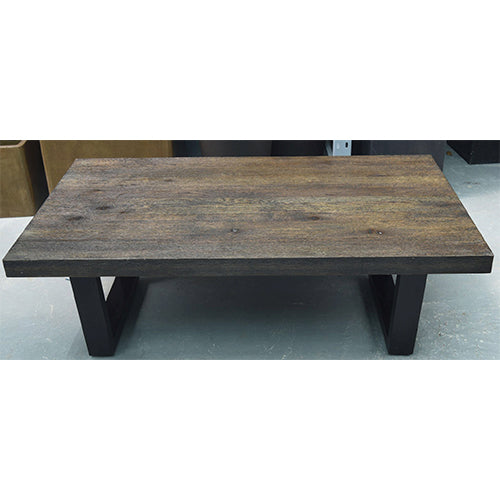 RIVAS NATURAL CONCRETR/BROWN TABLE - طاولة ريفاس من الخرسانة الطبيعية - بني